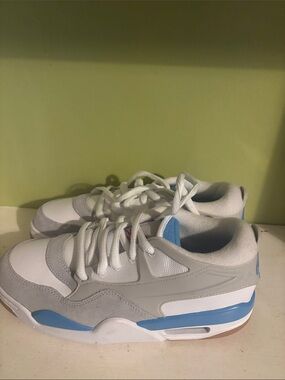 Air Jordan 4 RM University White and Light Blue Athletic Sneakers size 6.5 New